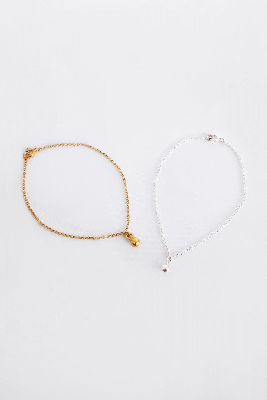 Srebrna bransoletka z kulką