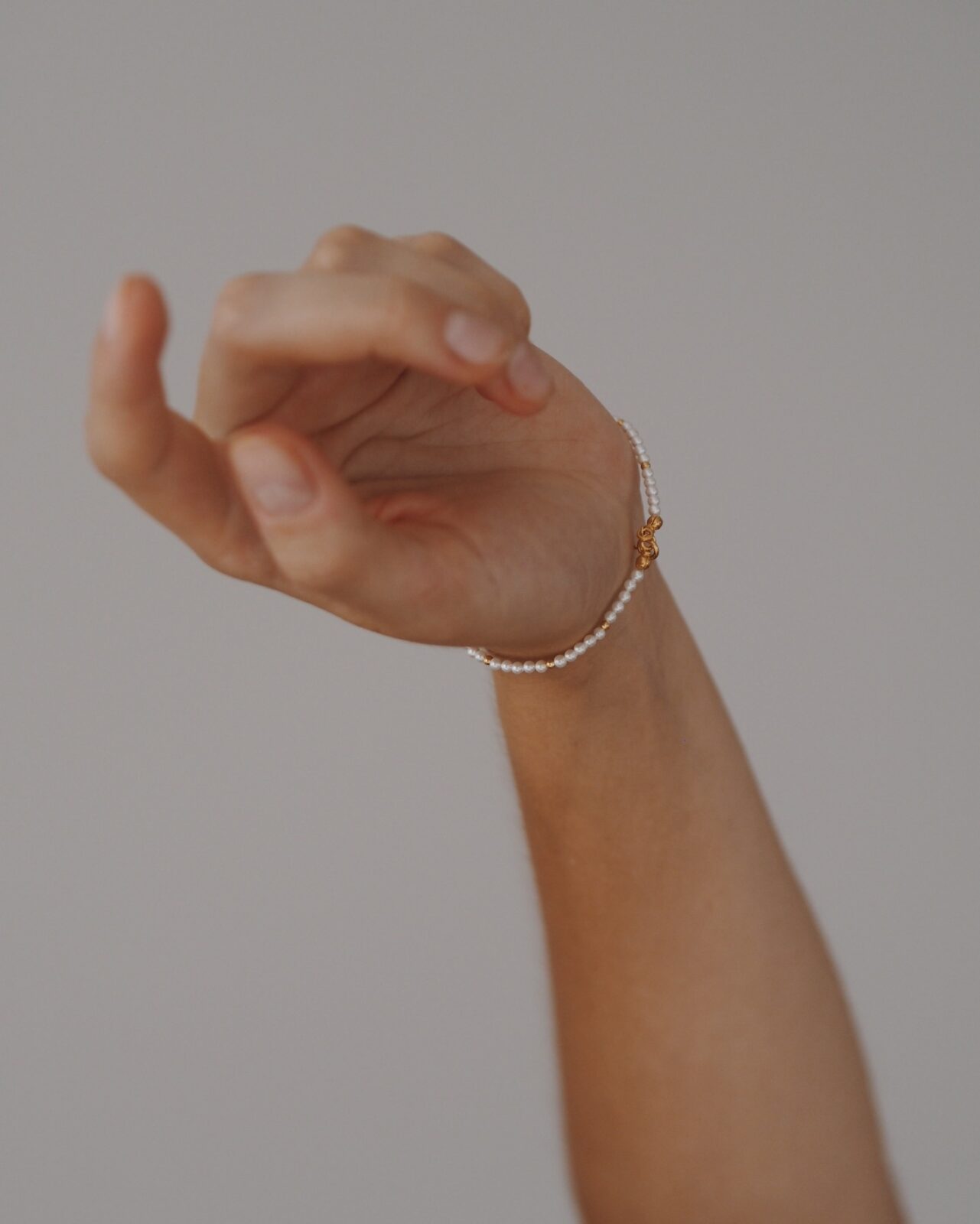 Bransoletka białe perły i kulki