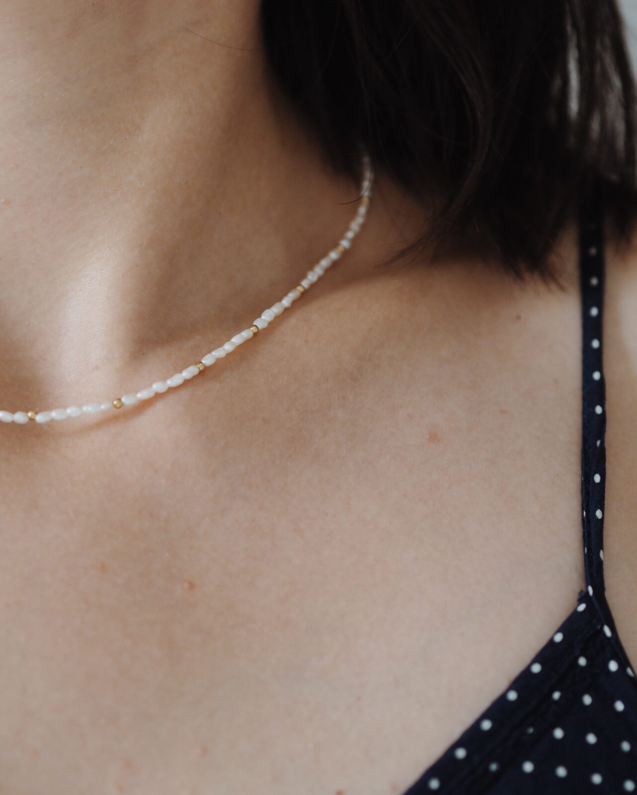 Naszyjnik mleczne perły i kulki