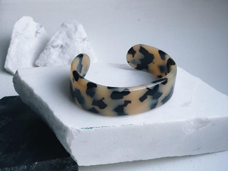 Bransoletka Carrie in White Tortoise