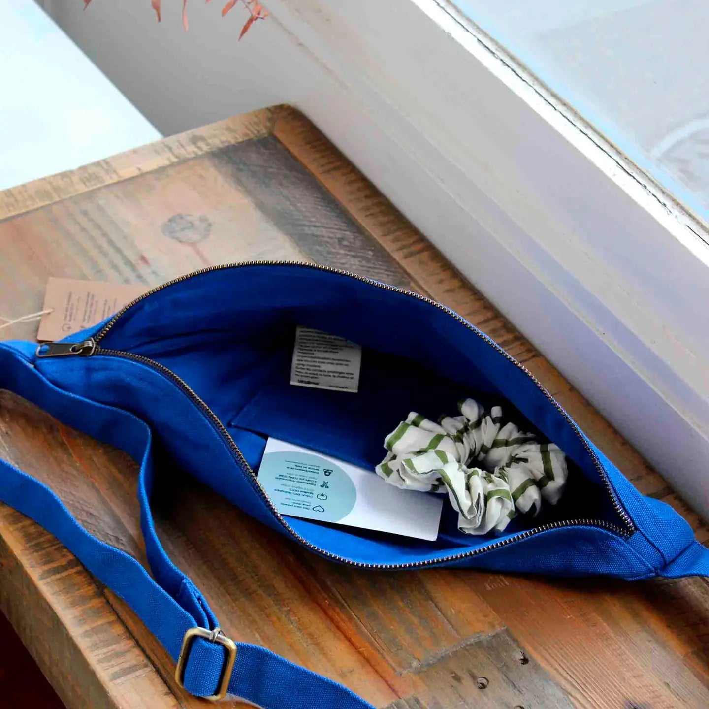 Duża Nerka Sasha Electric Blue.– Hindbag stylizacja SLOU