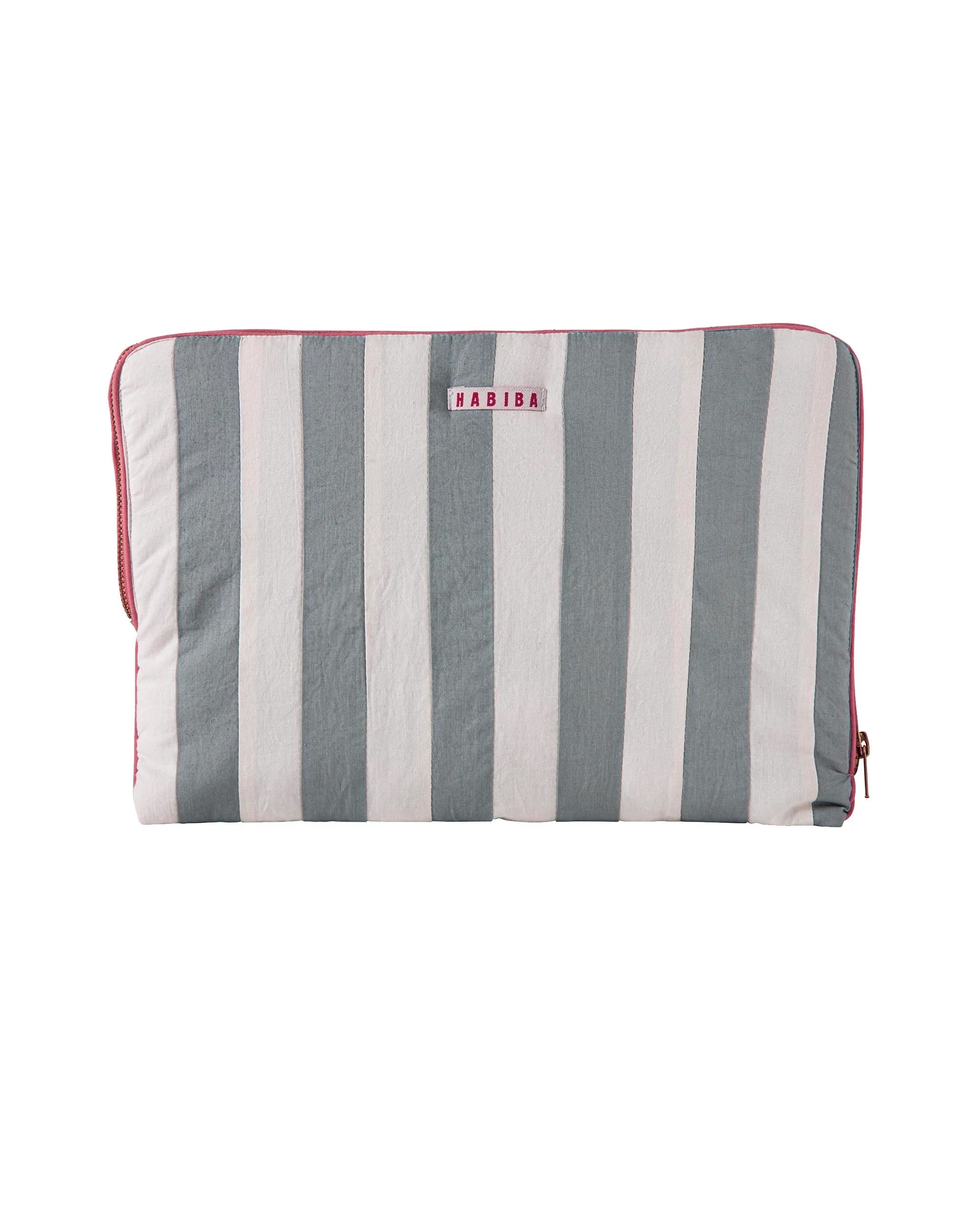 slou-pokrowiec-na-laptopa-mumu-habiba