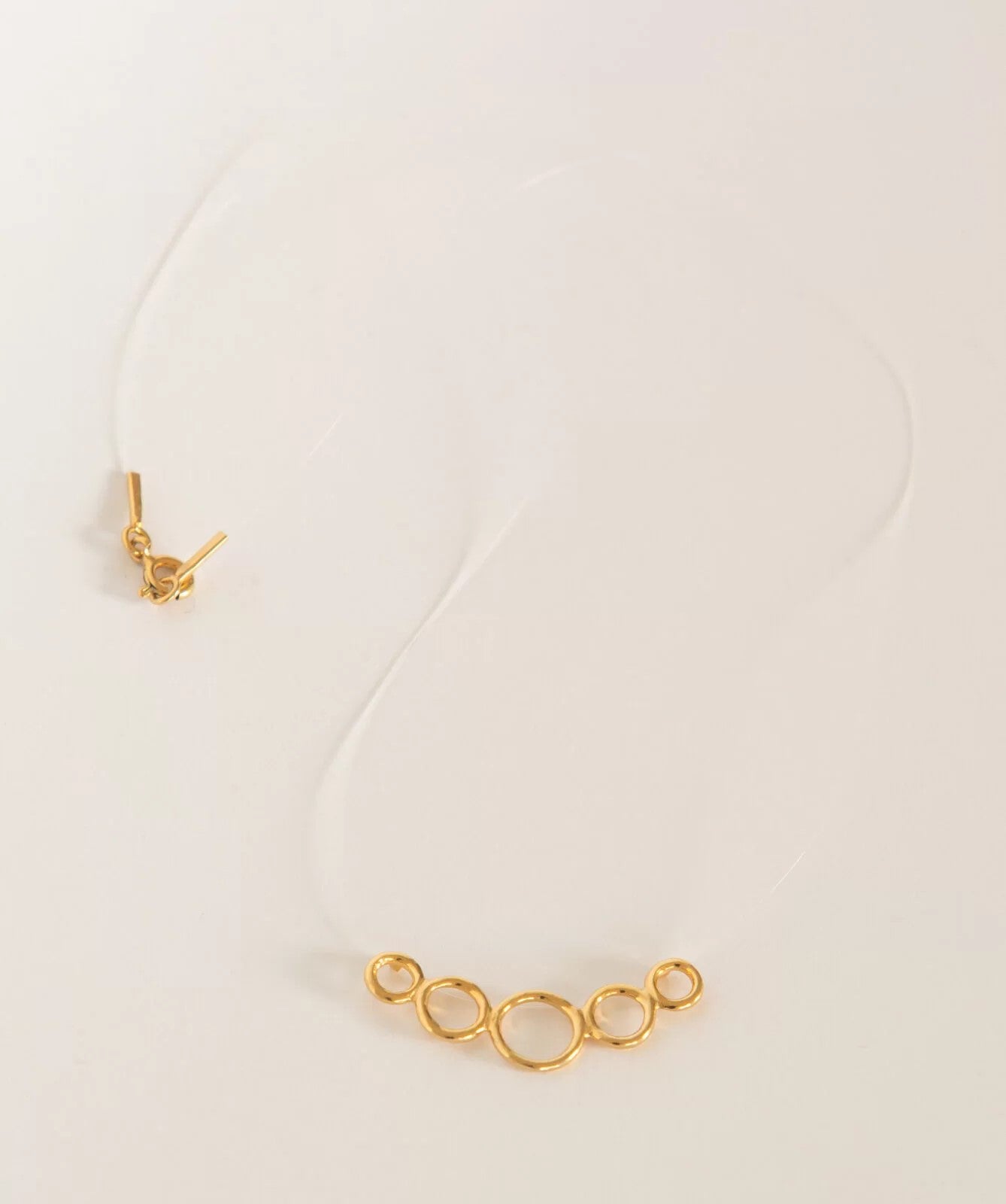 slou-naszyjnik-kolo-minimum-magdalena-paszkiewicz