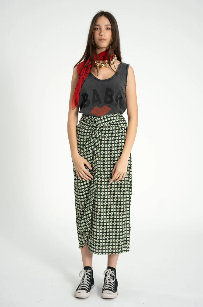 Top V-neck Washed Black Baby Print