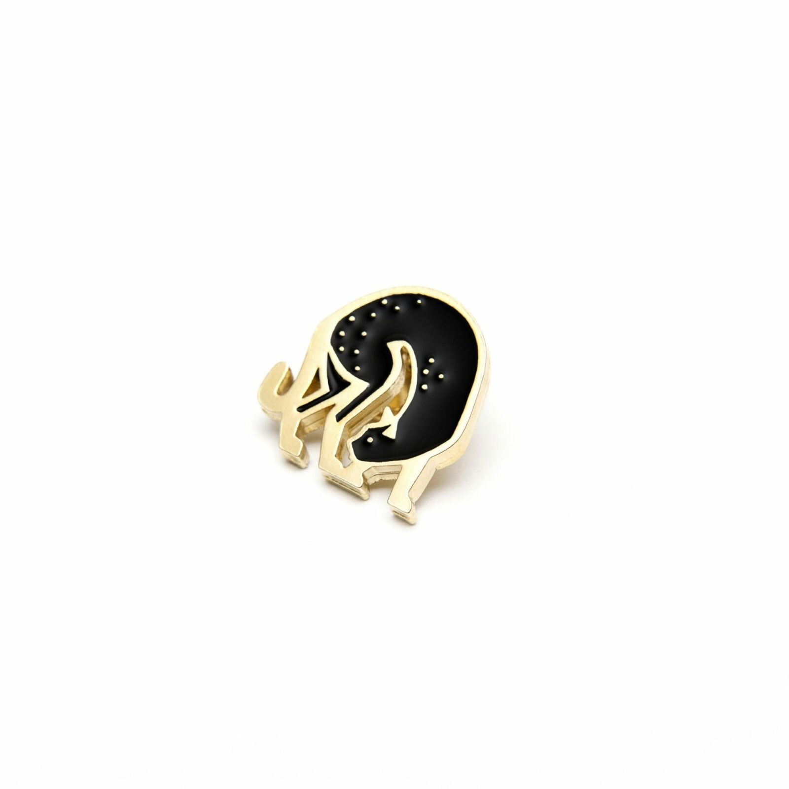 Pin Kot czarny