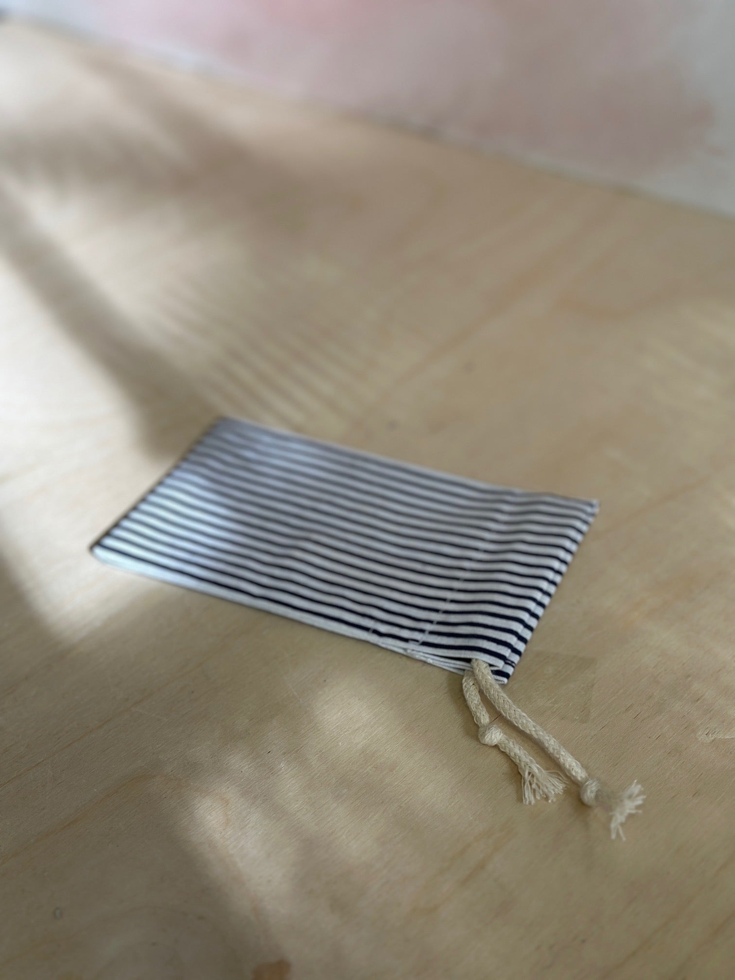 Brelok skórzany długi black