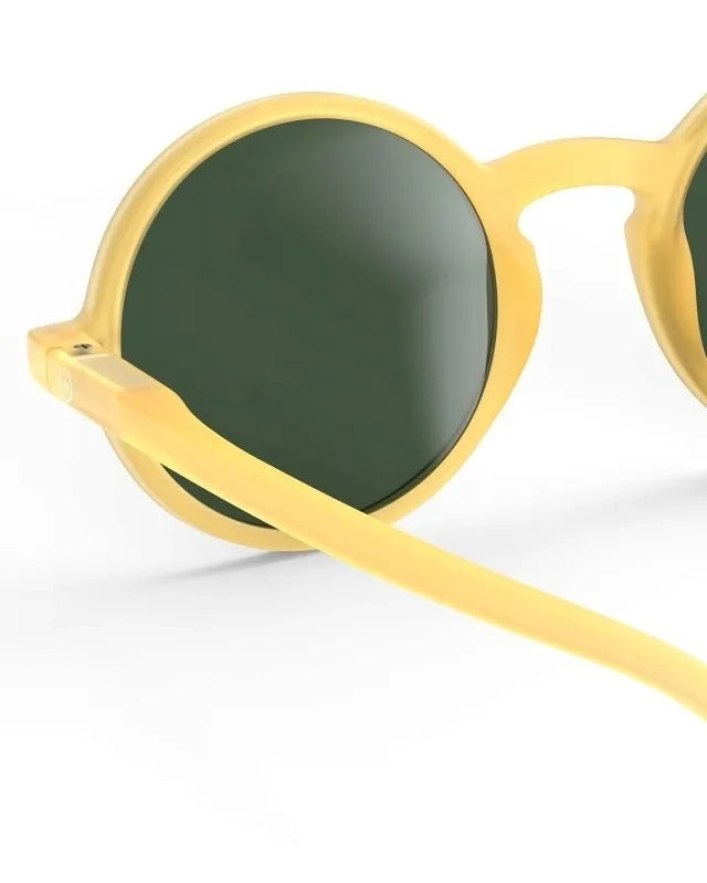 Okulary Izipizi #G Golden Green – detal zauszników
