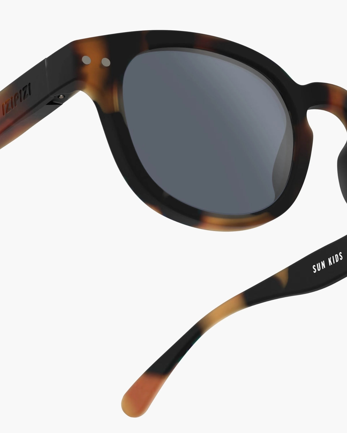 Okulary Izipizi Tortoise – detal oprawki i soczewki
