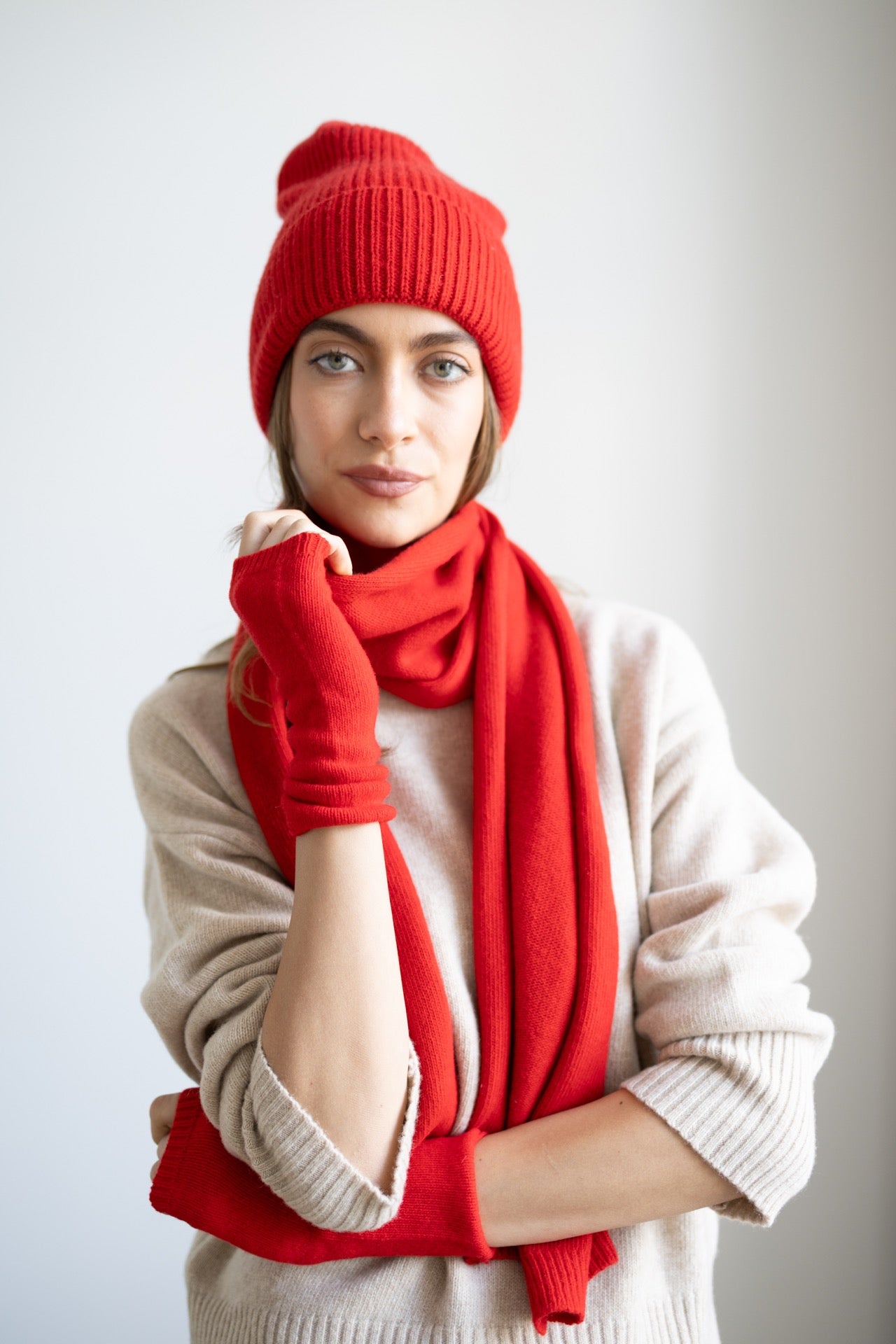 slou-lucky-handmade-szalik-merino-cashmere-czerwony