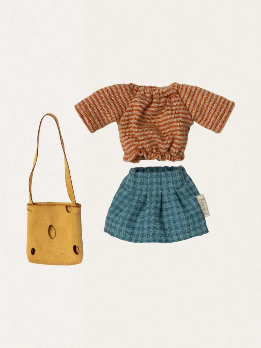 slou-maileg-ubranko-dla-myszki-mama-bluzka-spodniczka-torba