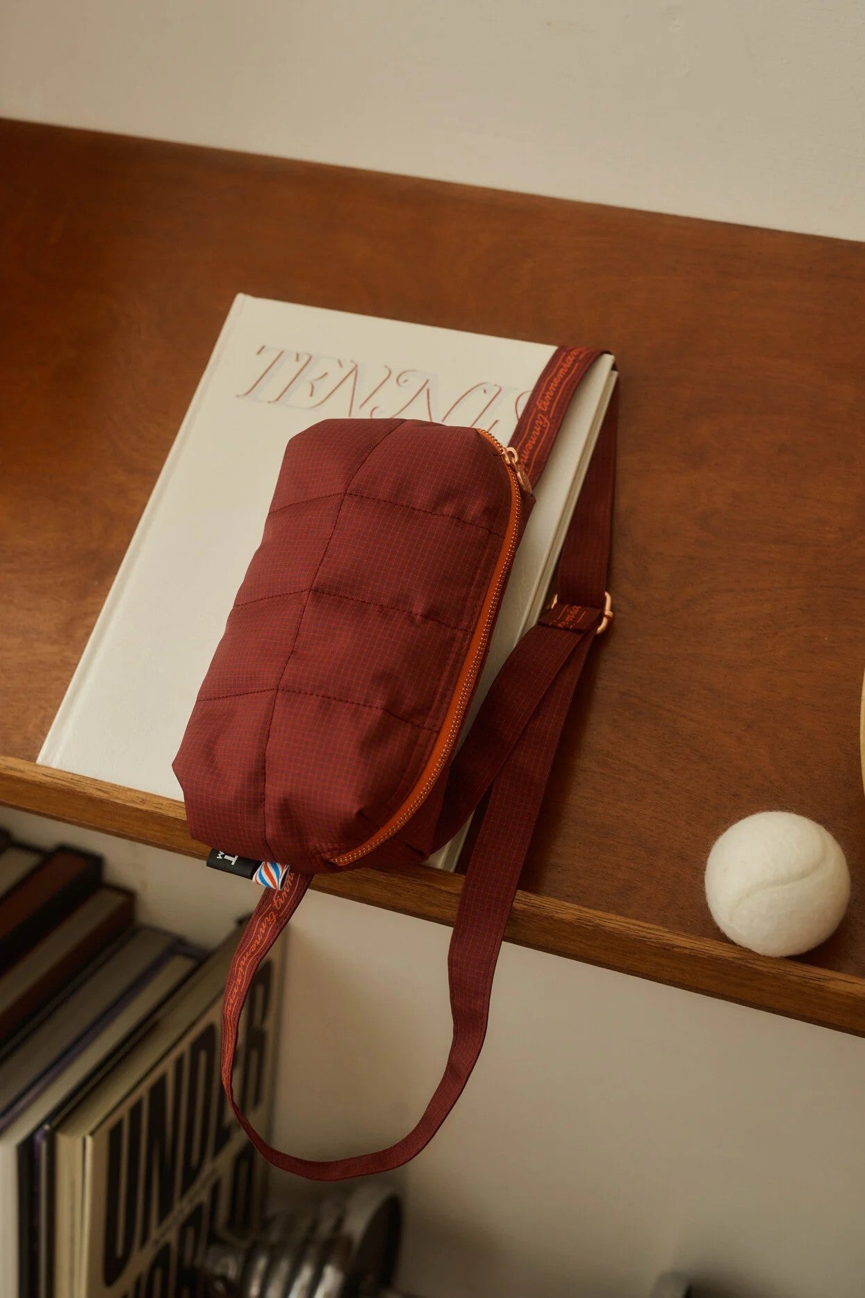 slou-tinne-mia-nerka-cilou-puffy-chekcs-red