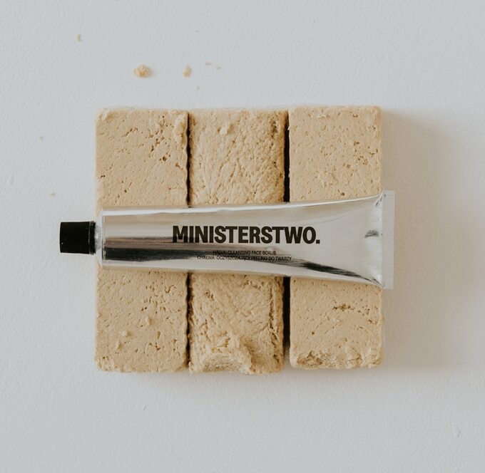 Pasta oczyszczająco-peelingująca Chałwa