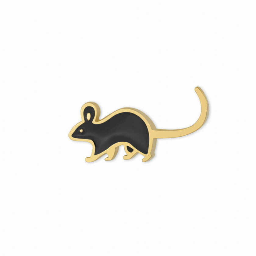 Pin Mysz czarna przedstawia mysz z profilu z długim ogonkiem skierowanym ku górze