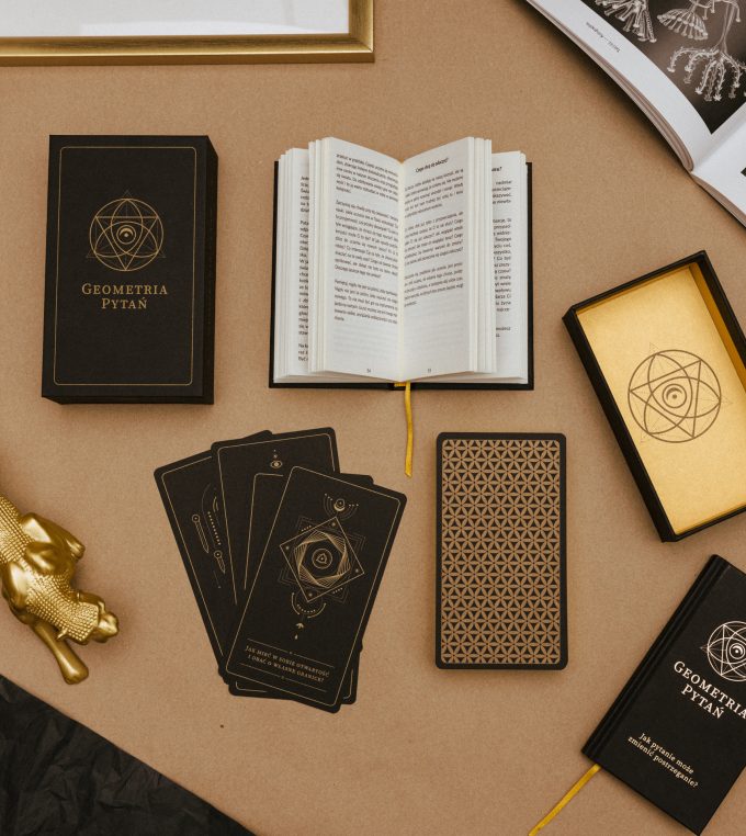 Geometria Pytań - karty z książką