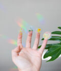 Naklejka tęcza cztery sztuki palce kwiaty Stay wild fingers opakowanie Rainbow maker Rainbow stickers