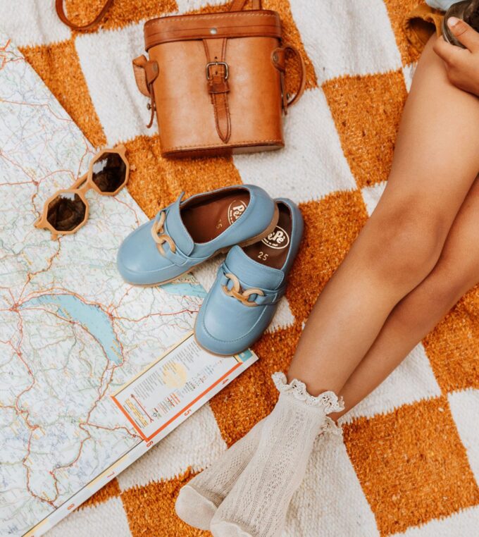 Skarpety fioletowe Annette z falbanką