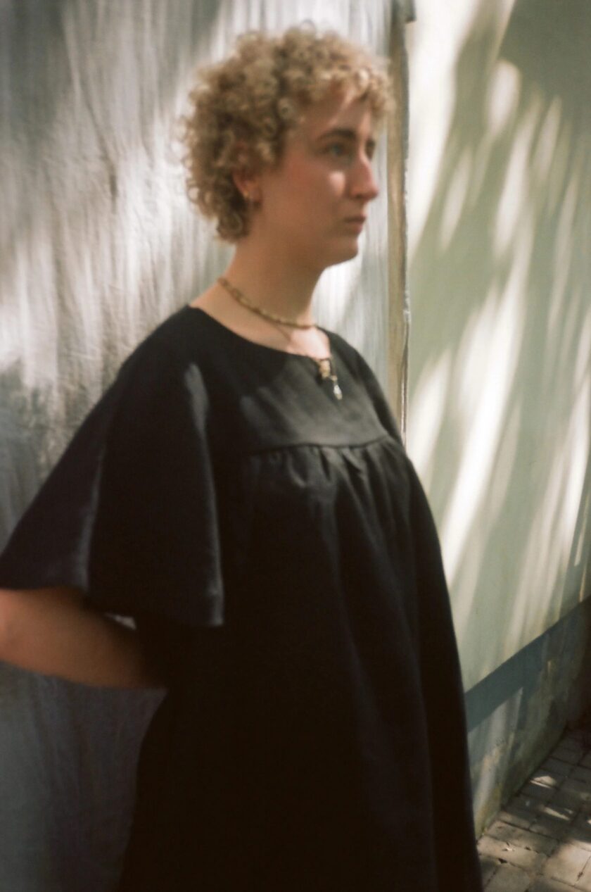 Krótka sukienka czarna - Image 2
