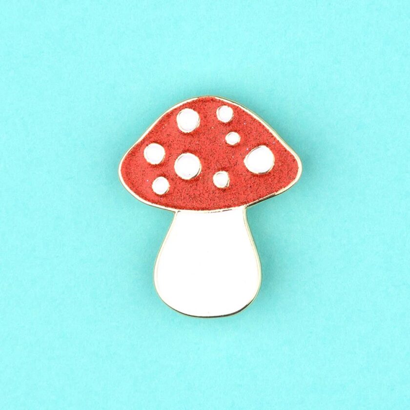 slou-suzette-pin-grzybek