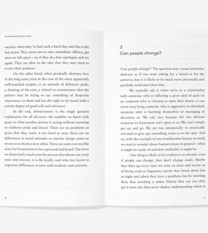 Książka Stay Or Leave