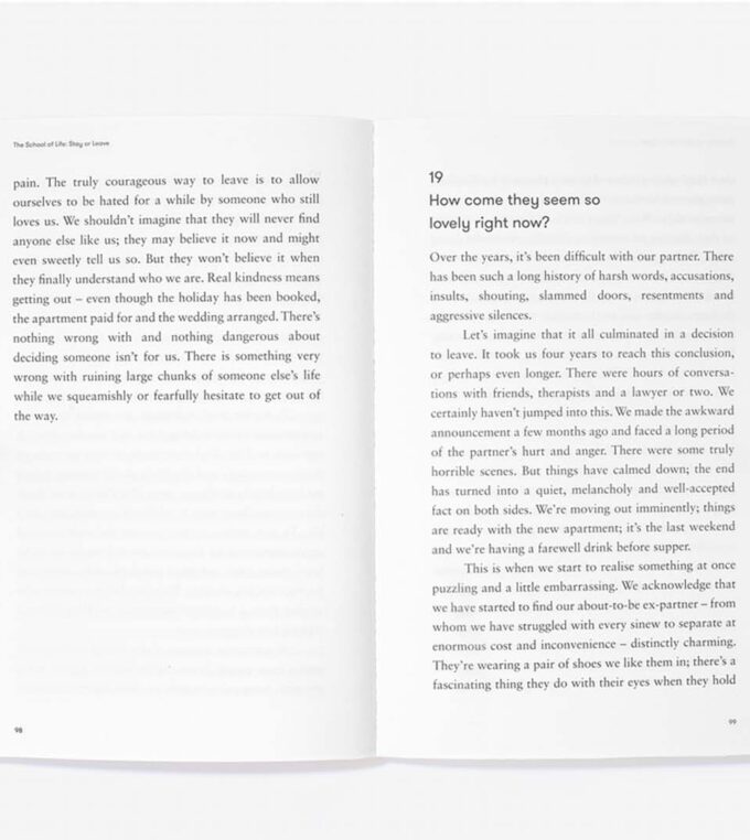 Książka Stay Or Leave