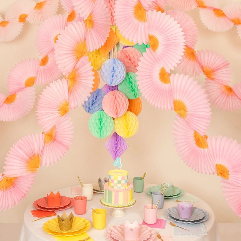 Girlanda papierowa Pink Honeycomb - Image 5