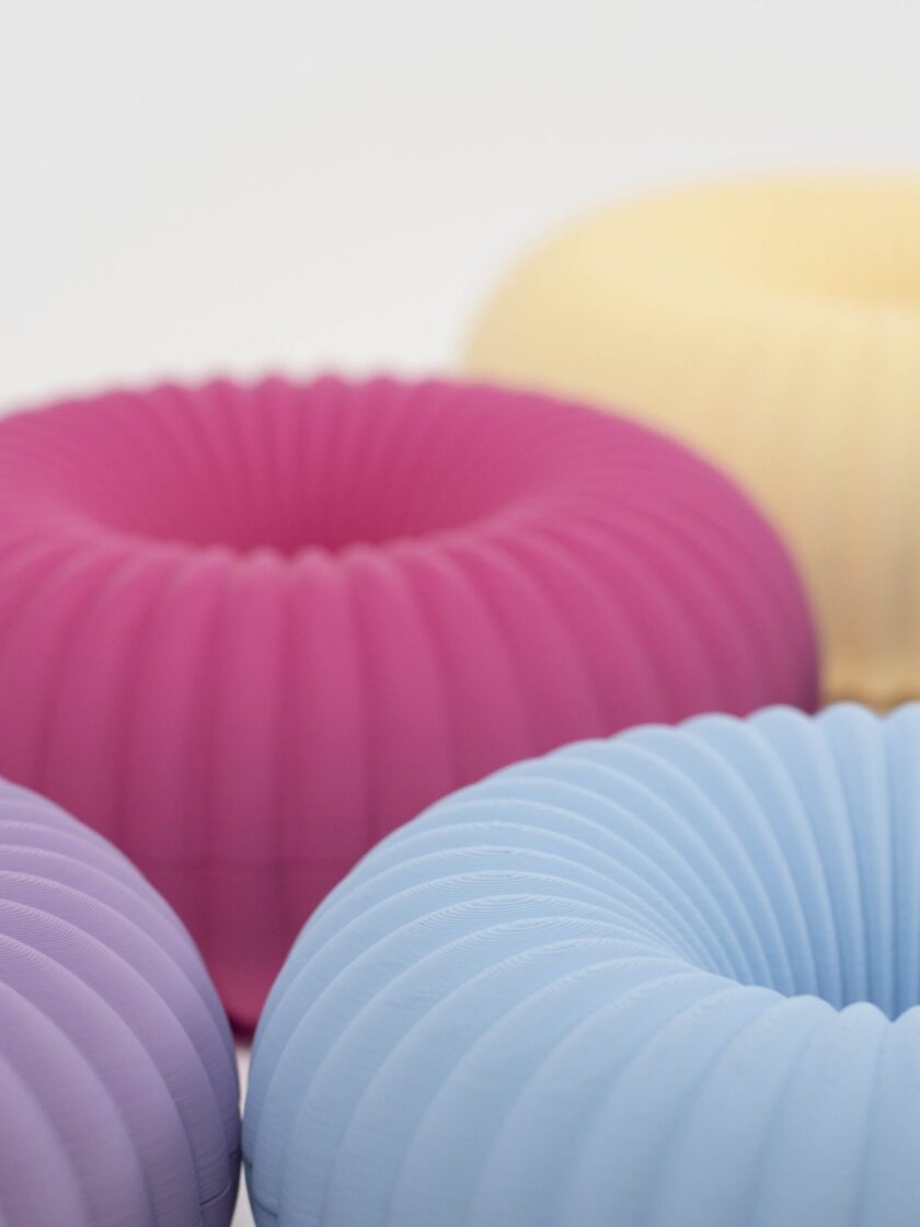 Duży Donut pojemnik na biżuterię różowy - Image 3
