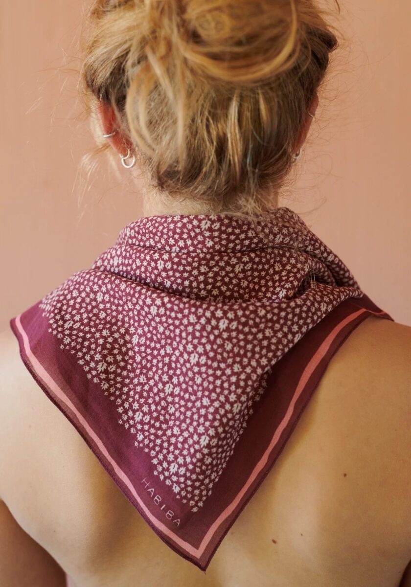 Chusta Bandana Autumn Leaf Burgundy - Image 2
