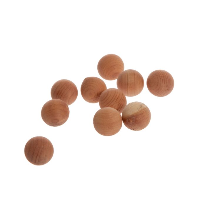 Kuleczki z czerwonego cedru