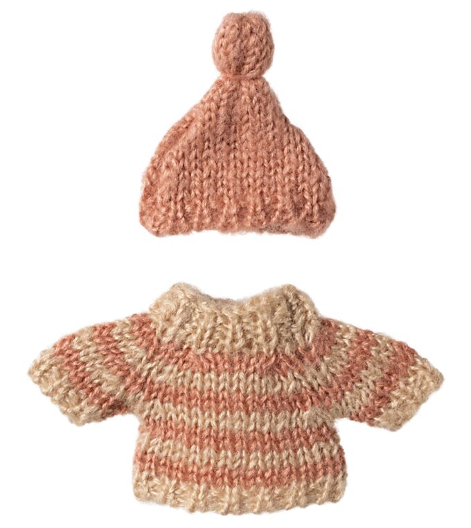 slou-maileg-ubranko-dla-myszki-big-sister-sweter-czapka-roz