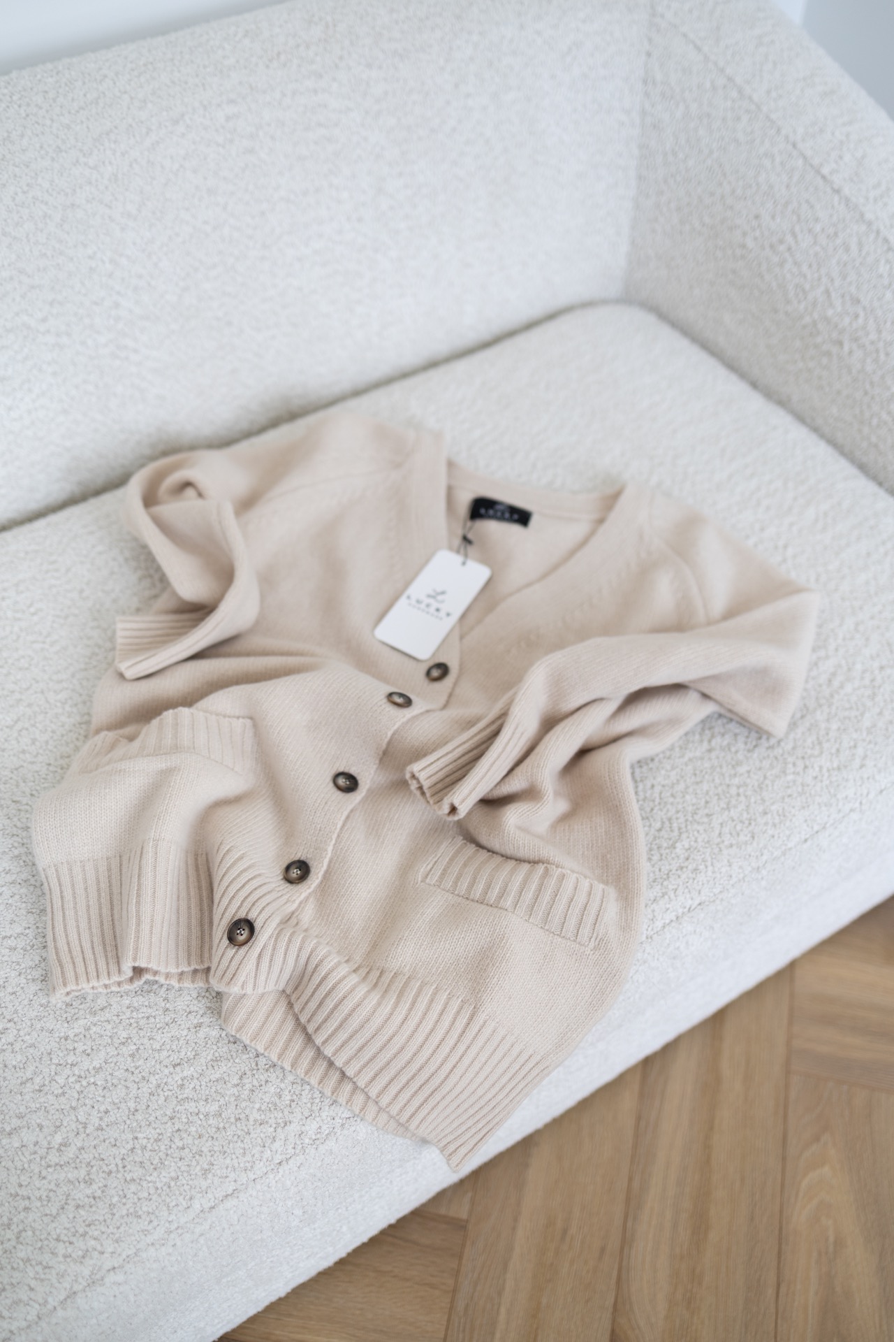 Kardigan Taylor biszkoptowy - obrazek 4