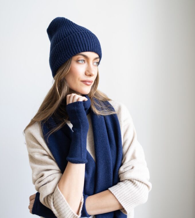 slou-lucky-handmade-mitenki-atramentowe