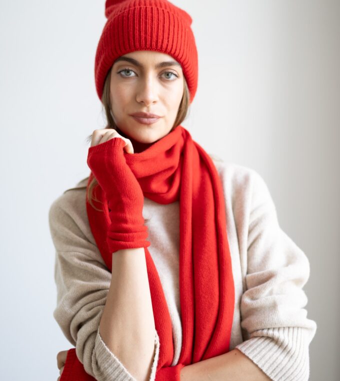 slou-lucky-handmade-mitenki-merino-cashmere-czerwone