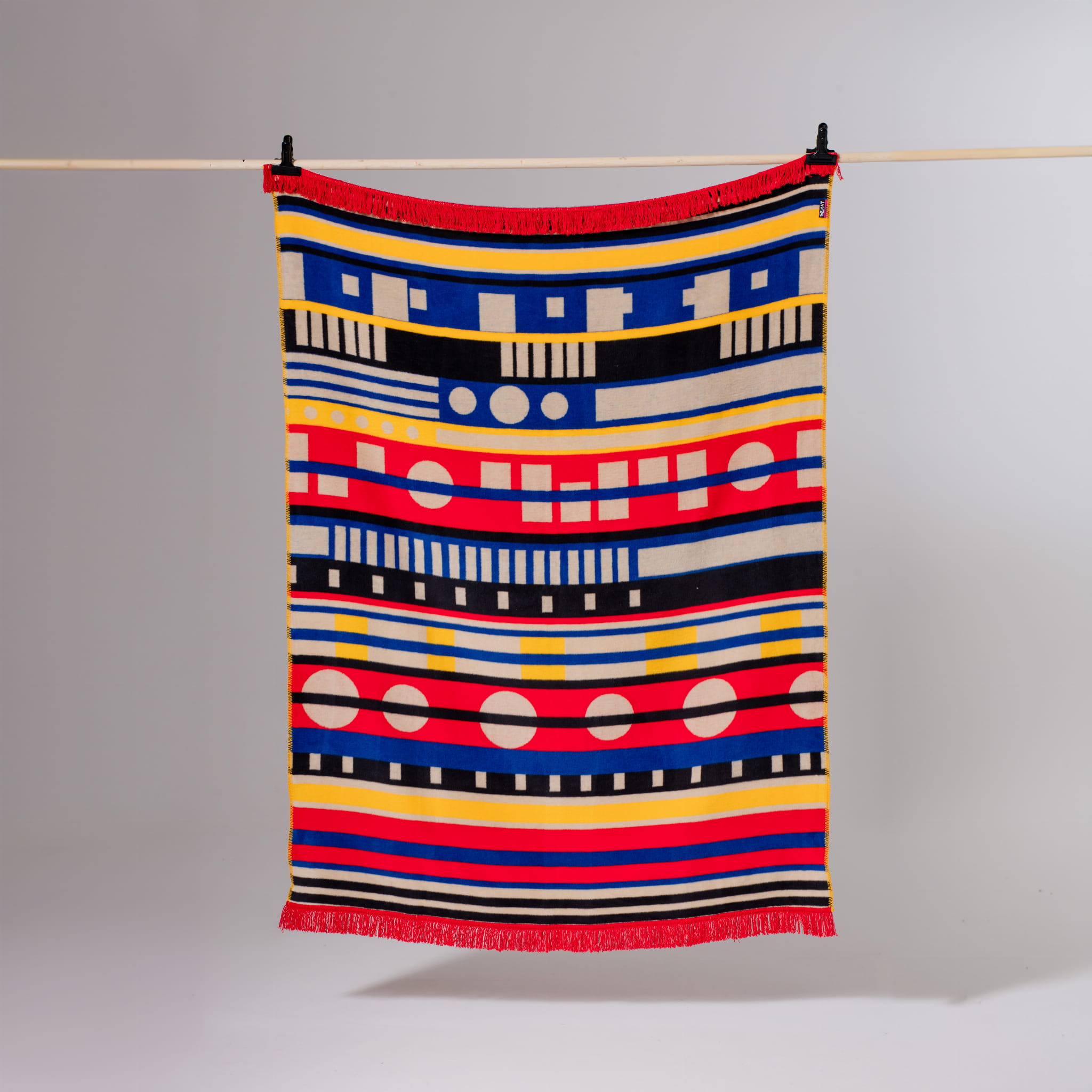 slou-szmat-sklad-koc-retro-tv