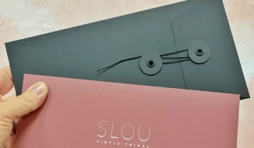 Prezent ostatniej chwili, pierwszej jakości: jak bon podarunkowy SLOU ratuje święta