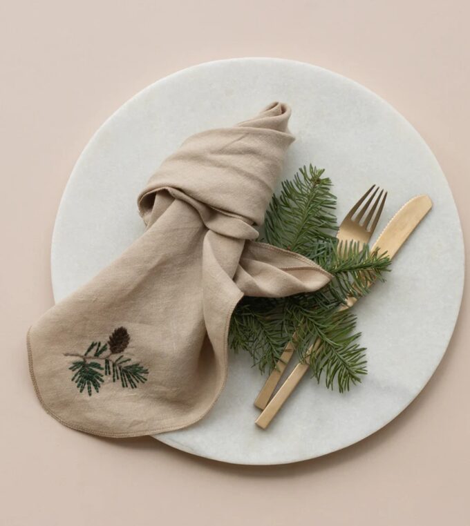 slou-maileg-serwetka-swiatexzna-pine-cone