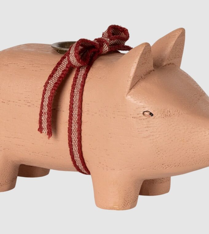 slou-maileg-swiecznik-drewniana-swinka-rose