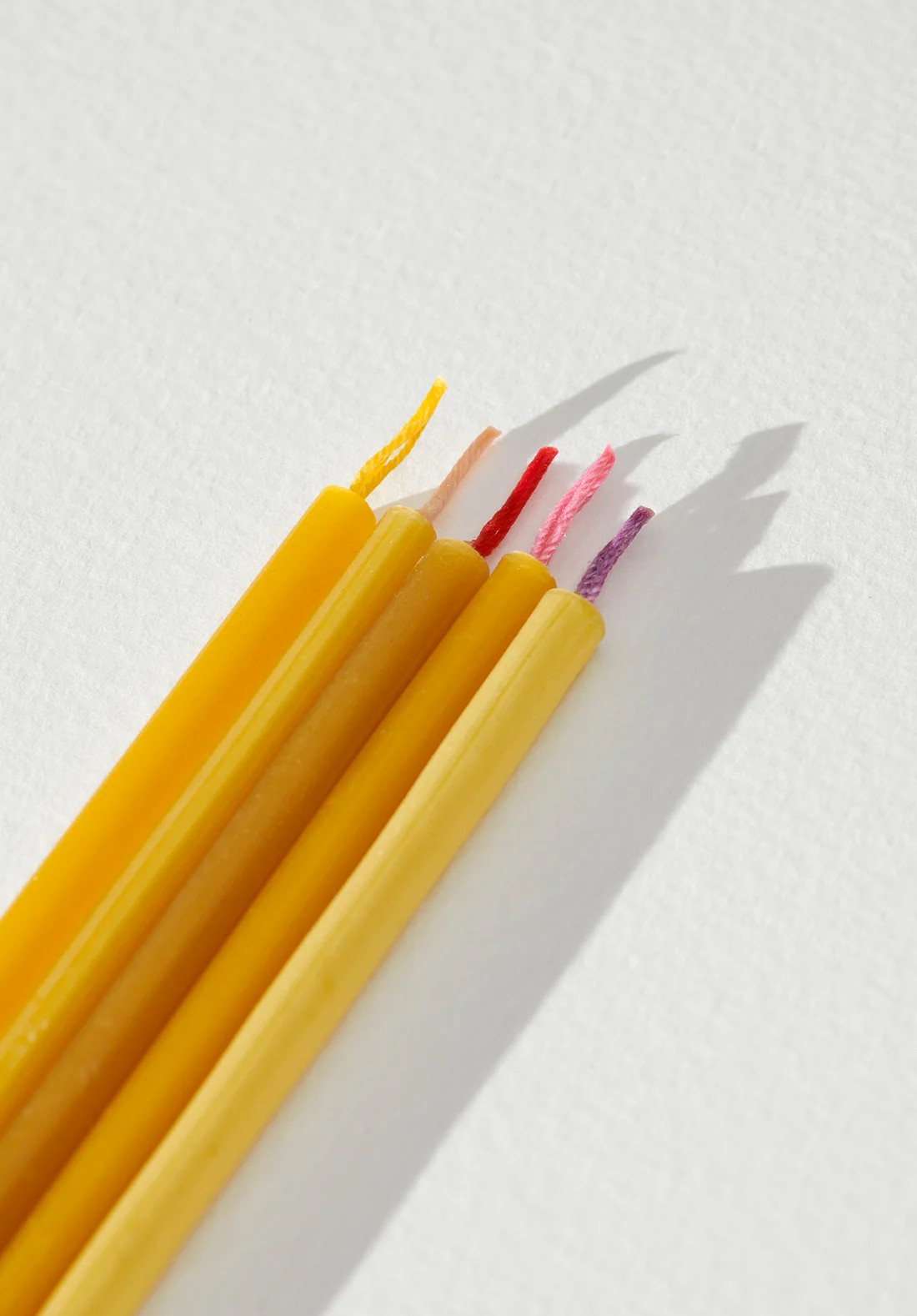 slou-ovo-swieczki-urodzinowe-5-szt-czerwone