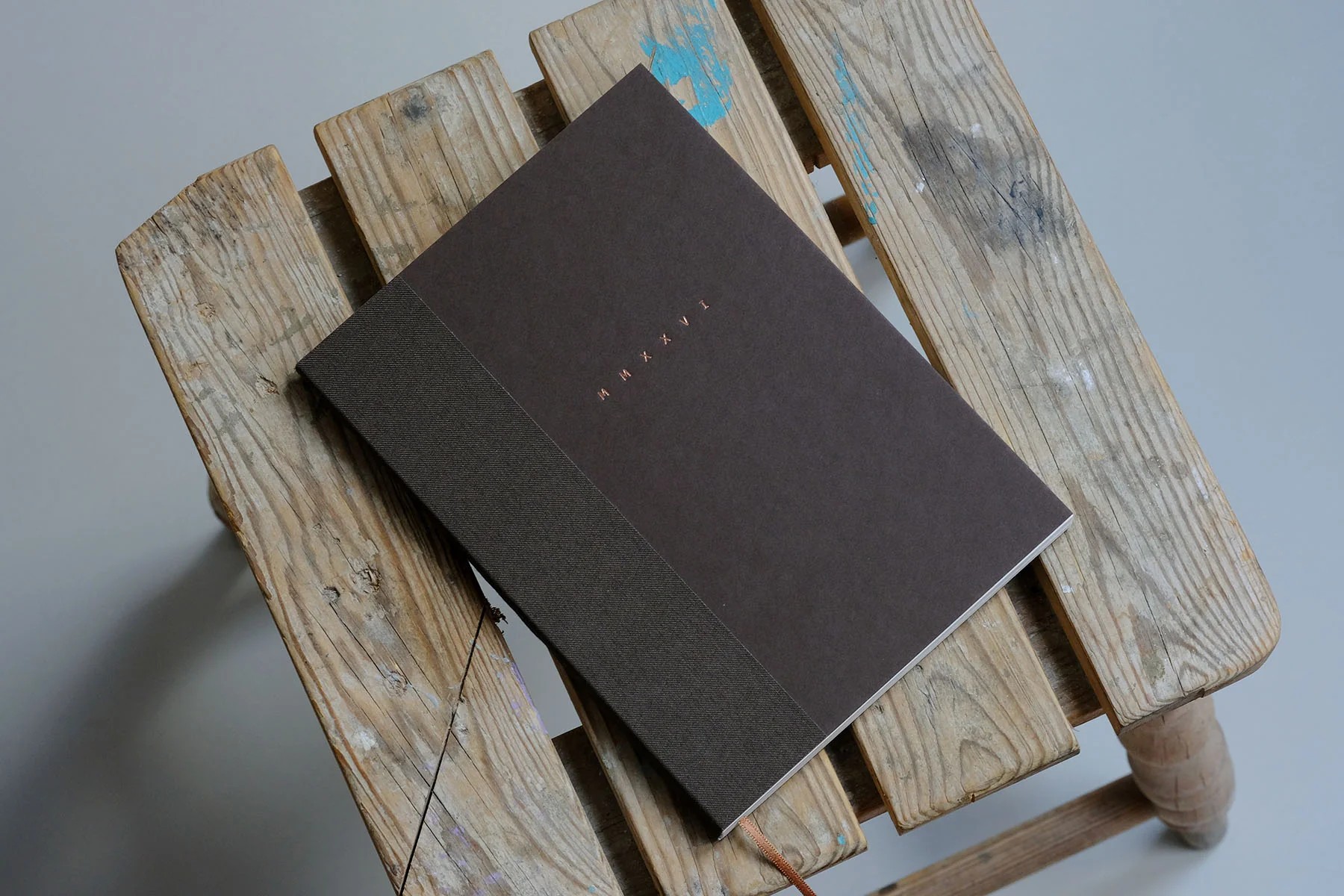 Kalendarz Klasyk MMXXVI kakao - obrazek 3