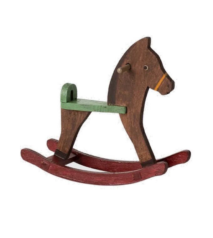 slou-maileg-kon-na-biegunach