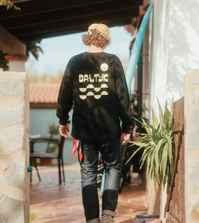 slou-slowspotter-longsleeve-baltyk