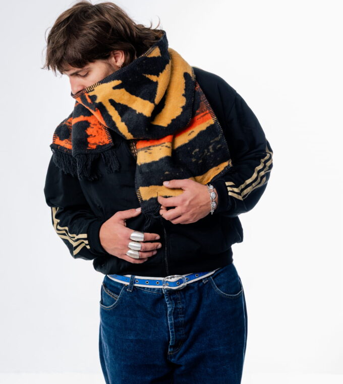 Szalik Into The Wild