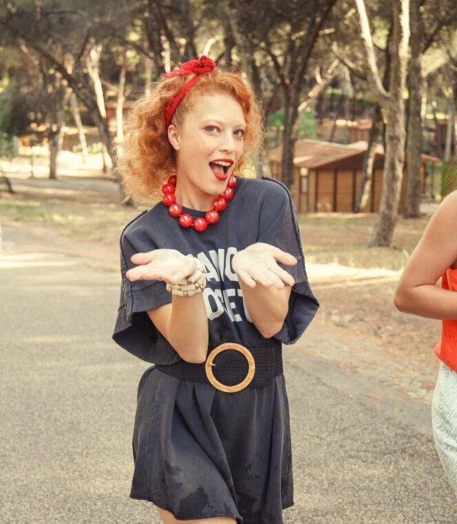 Sukienka T-shirtowa Washed Black Dance Society Print