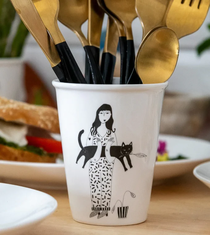 Kubek porcelanowy black cat